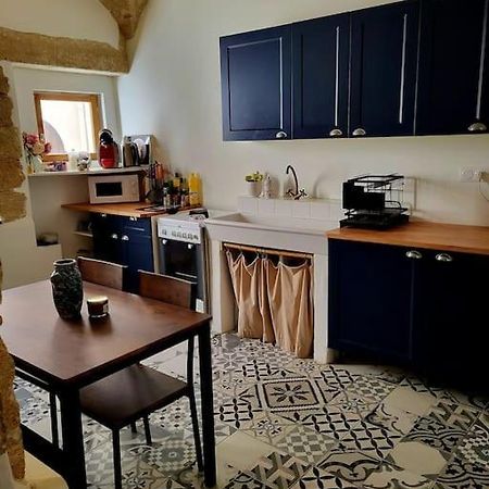 Ferienwohnung T2 Duplex "Chez Evelyne" Remoulins Exterior foto