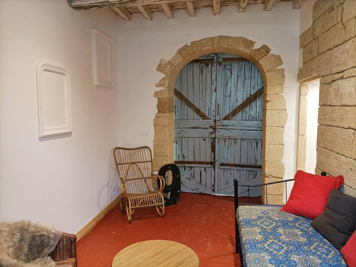 Ferienwohnung T2 Duplex "Chez Evelyne" Remoulins Exterior foto
