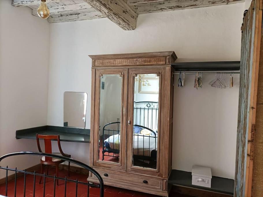 Ferienwohnung T2 Duplex "Chez Evelyne" Remoulins Exterior foto